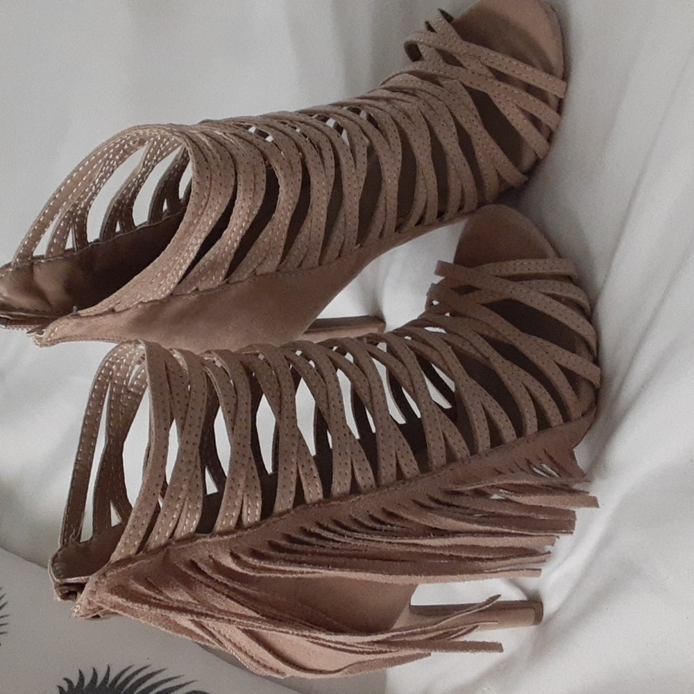 heels Miss Lola